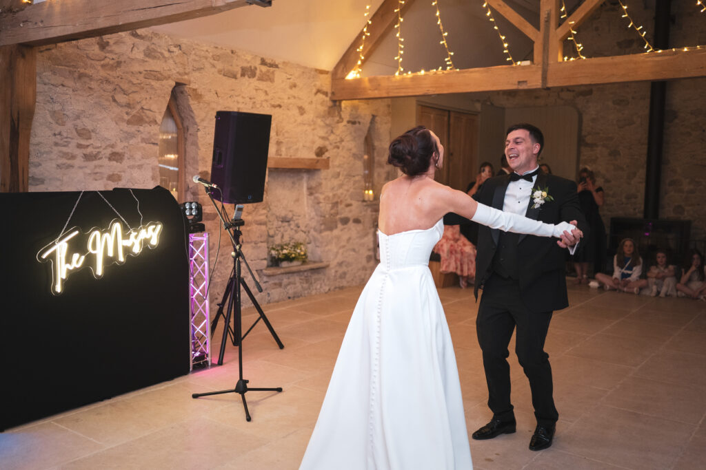 Rachel & Thomas dancing.