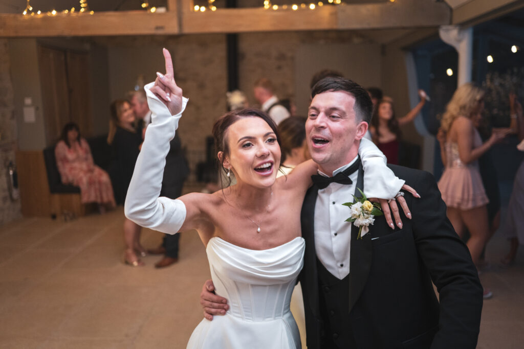 Rachel & Thomas dancing.